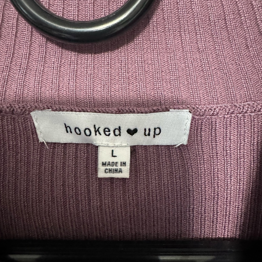 HOOKED UP TOP - Picture 5 of 6